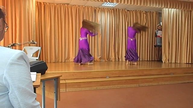 Дуэт фолк. Ираки. Федорова Анастасия - Рачковская Анжелика.