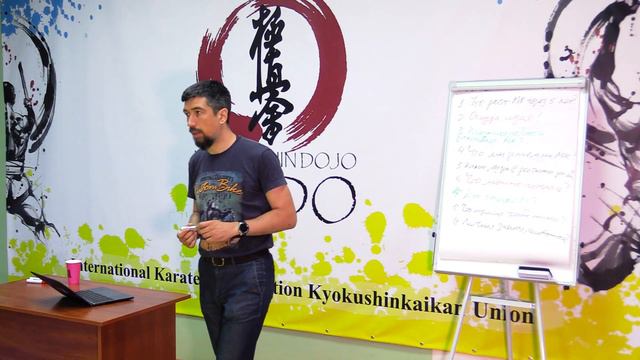 Мужской клуб. Зачем мужчине сообщество единомышленников?