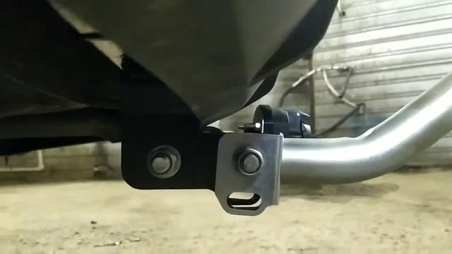 Фаркоп Hyundai Solaris 2017- с оцинкованным шаром Motodor смотреть онлайн