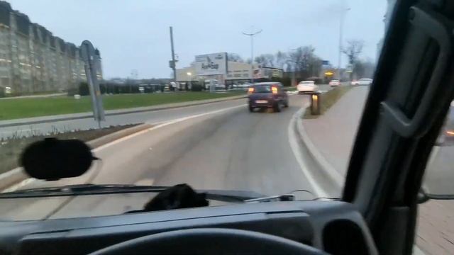 Поработали на грузовичке и прогулялись у моря. смотреть онлайн