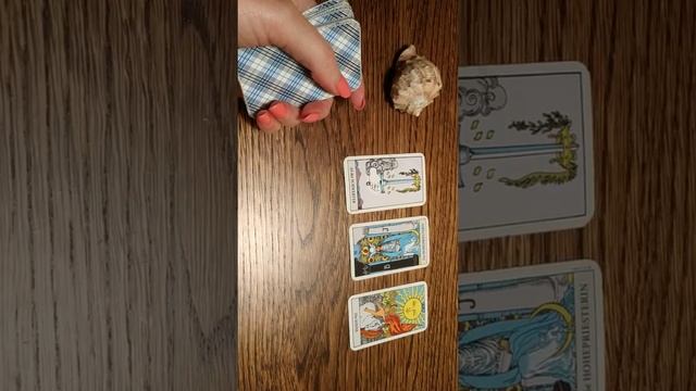 Гадание онлайн бесплатно на ноябрь для знаков стихии Земля: Телец, Дева, Козерог смотреть онлайн