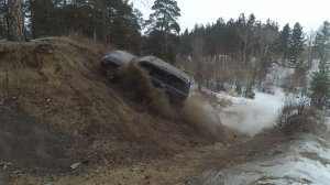 Lexus LX 470 vs УАЗ vs Hilux Surf. Стандартный авто против подготовленных джипов