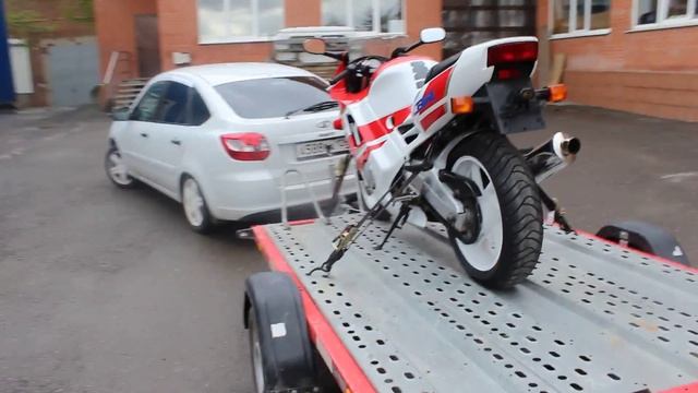 Клиент из Пятигорска забирает Honda CBR 600 F. Без пробега по России. WWW.MOTOBAZA.BIZ