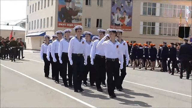 Команда школы №2 на параде слете в г Рязани смотреть онлайн