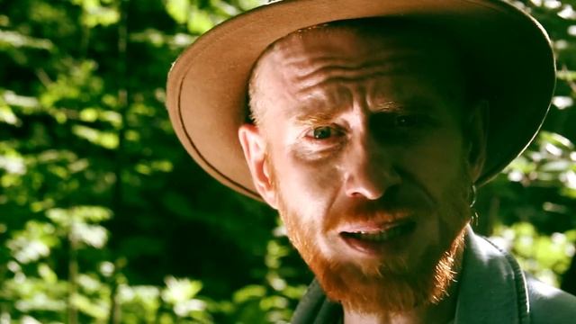 "Говори только важное" читает господин Литвинович