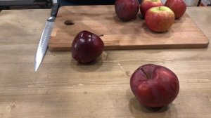 Воск на яблоках. Вредно или нет?