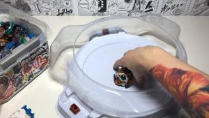 НОВЕНЬКИЙ ГАЙСТ ФАФНИР ПРОИГРАЛ??? НО КОМУ? Бейблэйд Бёрст / Beyblade Burst
