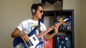 Stay Faraway (So Close) U2 Bass Cover  Rickenbacker Bass Hartke Amp Boss Pedal