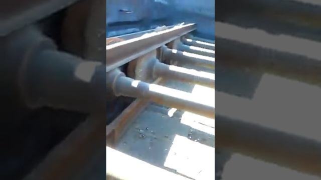 Колесные пары в полувагоне.