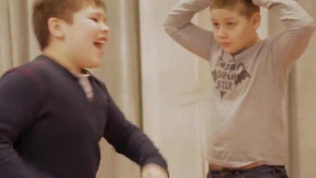 Мгновения на занятиях для детей в Студии Мартынычева Юрия смотреть онлайн