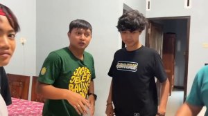 Baru puasa pertama udah kayak gini !! ENTHUL NGEYEL MINTA HP