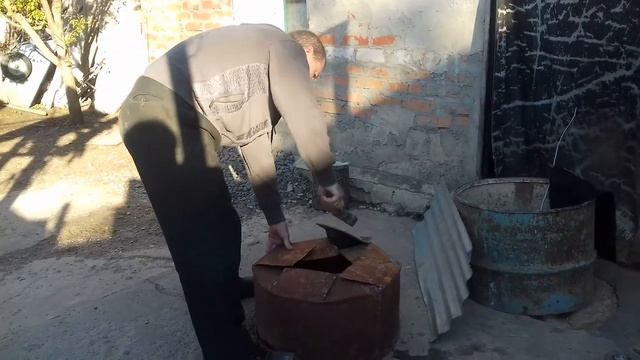 Пруд своими руками из бетона с биоплато. Изготовление ставчиков для нимфей из старой бочки. смотреть онлайн