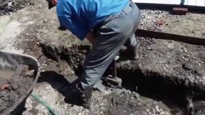 Как не нужно устанавливать распашные ворота. Своими руками.