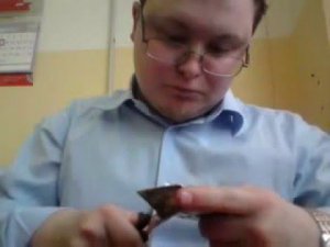 Медиатор из пластиковой карточки