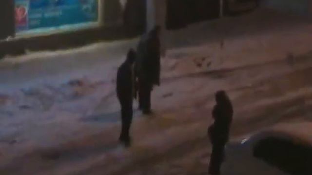 Пяний Ужгород на Петефі 03.02.2010 смотреть онлайн