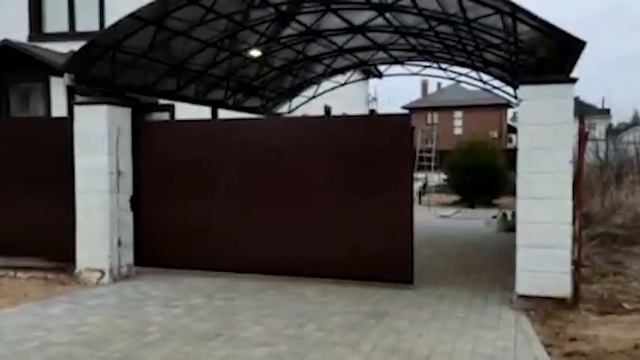 Навес для автомобиля  и Откатные ворота с автоматикой!
