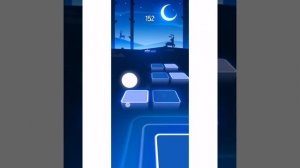 Играю в Tiles Hop. Песня называется Кадилак