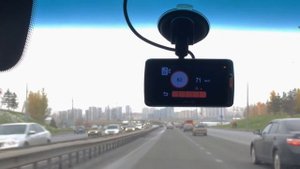 Пример работы оповещений о радарах видеорегистратора Mio MiVue 688