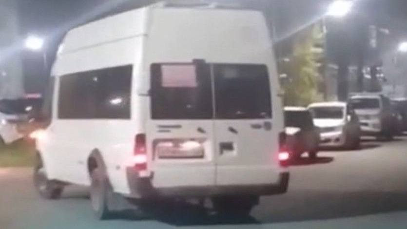 Недетский «форсаж»: ребенок угнал микроавтобус в Анапе