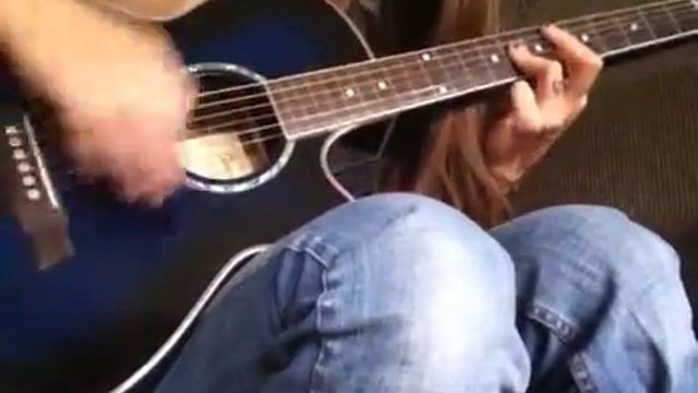 Ibanez AEG10e & Ibanez Troubadour T35 смотреть онлайн