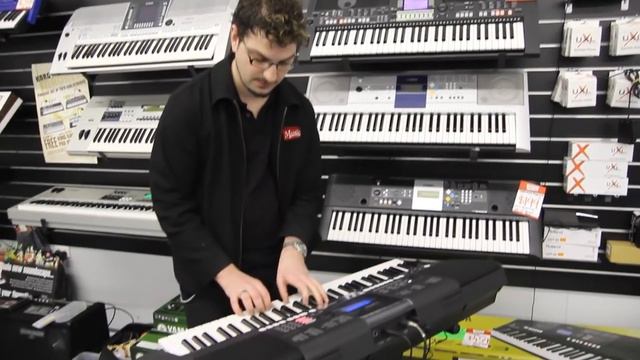 Yamaha PSR-E423 Demo смотреть онлайн