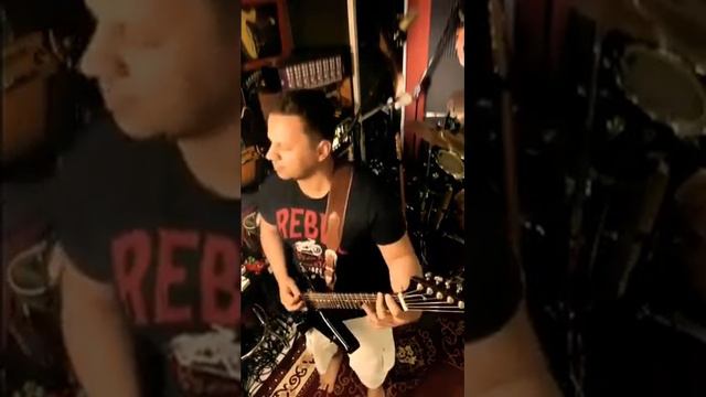 Epiphone Explorer+kemper (cover) Paradise City смотреть онлайн
