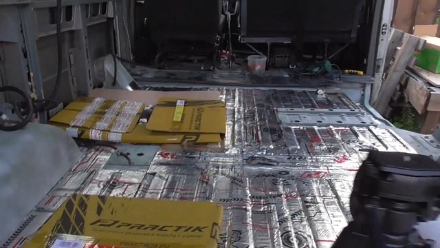 Полная виброизоляция салона Соболь 4х4. Нанесение виброизоляционного материала. Кислотный грунт. смотреть онлайн