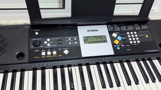 Teclado Yamaha PSR E223 - a venda смотреть онлайн