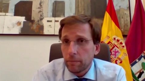 Мэр Мадрида призвал наказывать всех русских, которые оказались в Испании