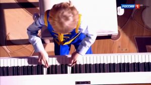 8 years old Russian Pianist Elisey Mysin (Елисей Мысин) plays S.V. Rachmaninoff's Italian Polka !