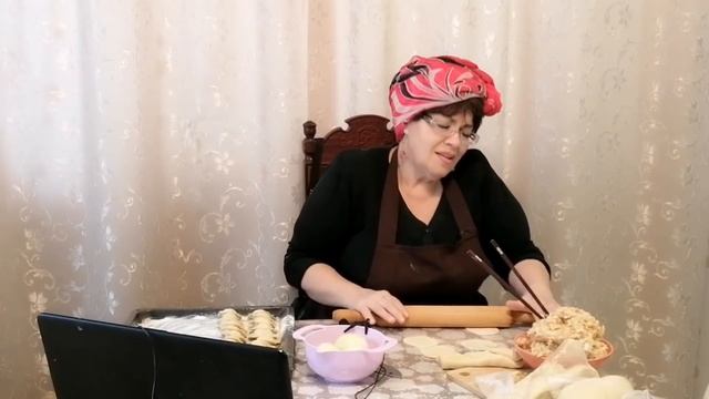 416. СИБИРСКИЕ ВАРЕНИКИ С КАПУСТОЙ И САЛОМ.  ВНУК В ГОСТЯХ. ПЕСНИ.