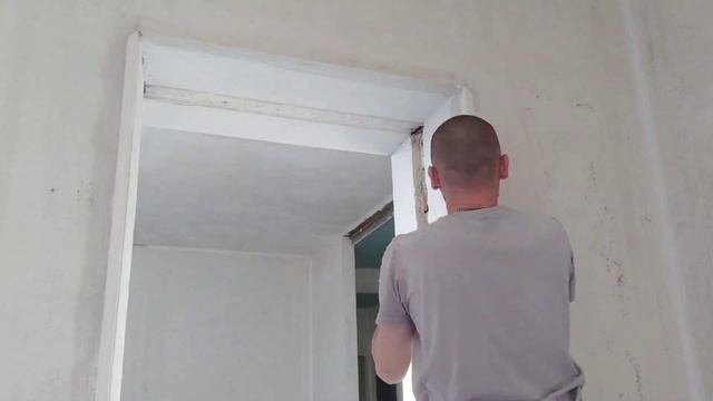 Установка усиленного перф.уголка на дверной откос. смотреть онлайн