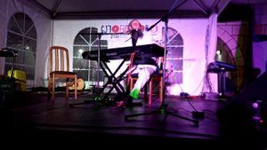 Псой Короленко. "Остров, где всё у нас есть" и "Есть один закончик"