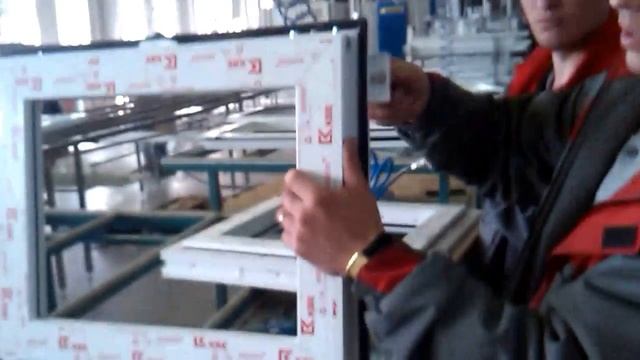 Установка детского замка и ограничителя поворота створки смотреть онлайн