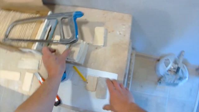 Как сделать оформление зеркала с помощью декоративного кирпича?