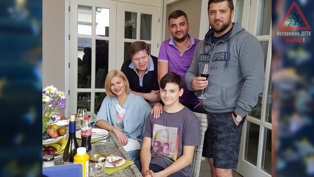 Какие КРАСОТКИ! Ирина Круг ВПЕРВЫЕ ПОКАЗАЛА ВНУЧКУ смотреть онлайн