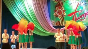 Танец _Встанем_ муз. и слова Шаман. МБДОУ №8 _Колокольчик_, группа _Звоночки_