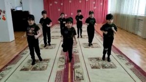 Танец "Мы теперь солдаты"