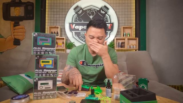 Mini Beeper by Wiz Vapor смотреть онлайн