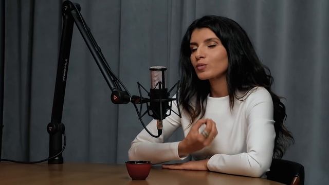 Как говорить так, чтобы тебя слушали и понимали. Секреты голоса и речи. Седа Каспарова смотреть онлайн