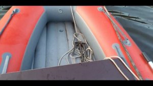 Можно ли ловить стоя в носу в килевой лодке с дном нднд? Xriver. Agent 390