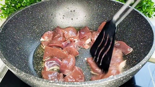 🥩🧅🌿Жареная картошка с печенью без неприятного запаха на кухне🌿 смотреть онлайн