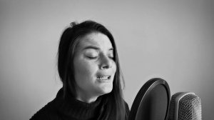 Balada de la madre, por Inés Cuello (Баллада о матери на испанском языке)