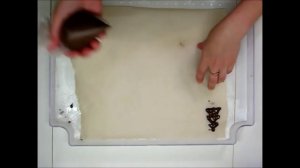 Как сделать украшение для торта из шоколадных елочек