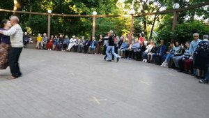 13)"Венский Вальс". 5 июня 2022. Танцы для всех. Танцевальная площадка. Метро Орехово. Царицыно.