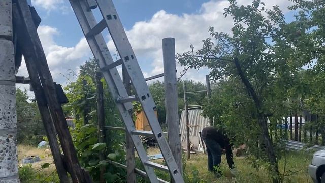 КУПИЛИ ЗАБРОШЕННУЮ ДАЧУ\РЕМОНТ КРЫШИ\ЧТО ПОД ЛЮКОМ?\КУПАЛЬНЫЙ СЕЗОН ОТКРЫТ