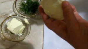 Бутерброд с паштетом из свиной печени