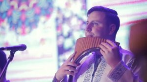 Ansamblul etnofolcloric Plăieșii - La omul care mi-i drag