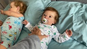 День многодетной мамы с 3 реборнами День с Лиамом Тобиахом и Сёмой Day with three reborn baby