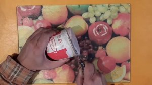 Как отрезать тонкий круглый ломтик вареной колбасы без ломтерезки.